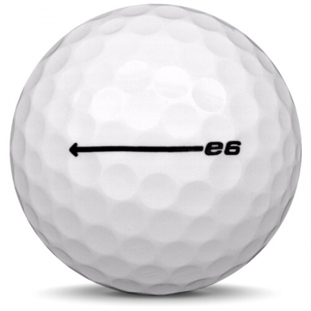 Der Golfball Bridgestone E6 im Jahresmodell 2022.