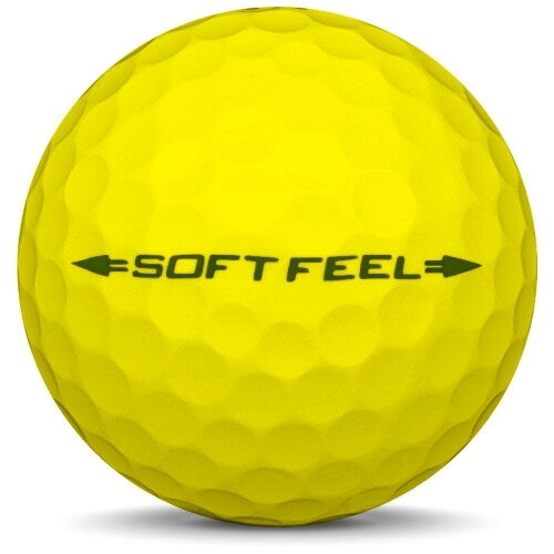 Golfboll av modellen Srixon Soft Feel i 2017 års version med gul färg från sidan